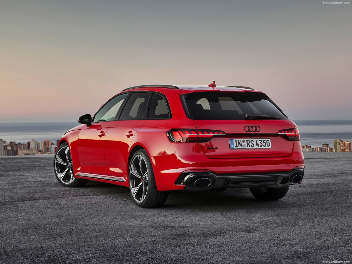 Audi RS4 Avant фото 203716