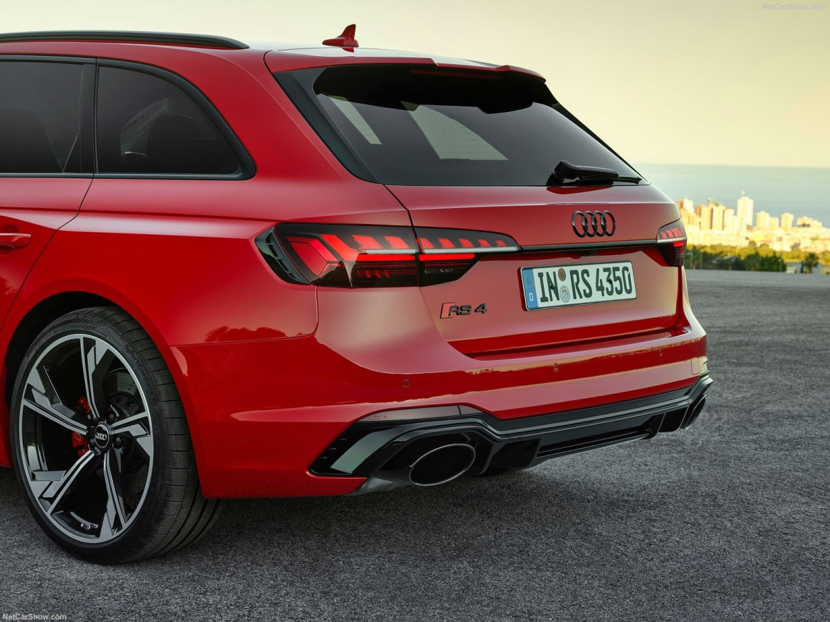 Audi RS4 Avant фото 203721