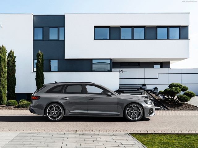 Audi RS4 Avant фото