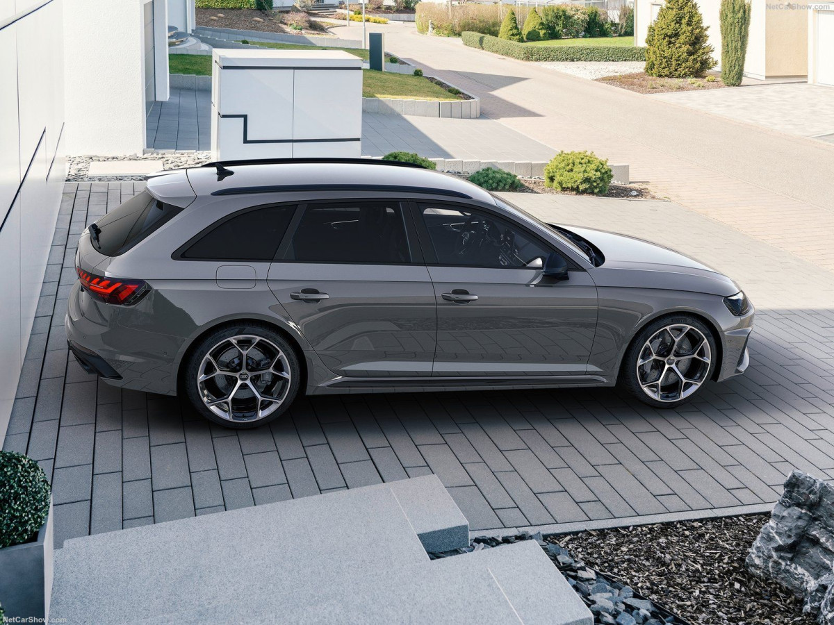 Audi RS4 Avant фото 209369