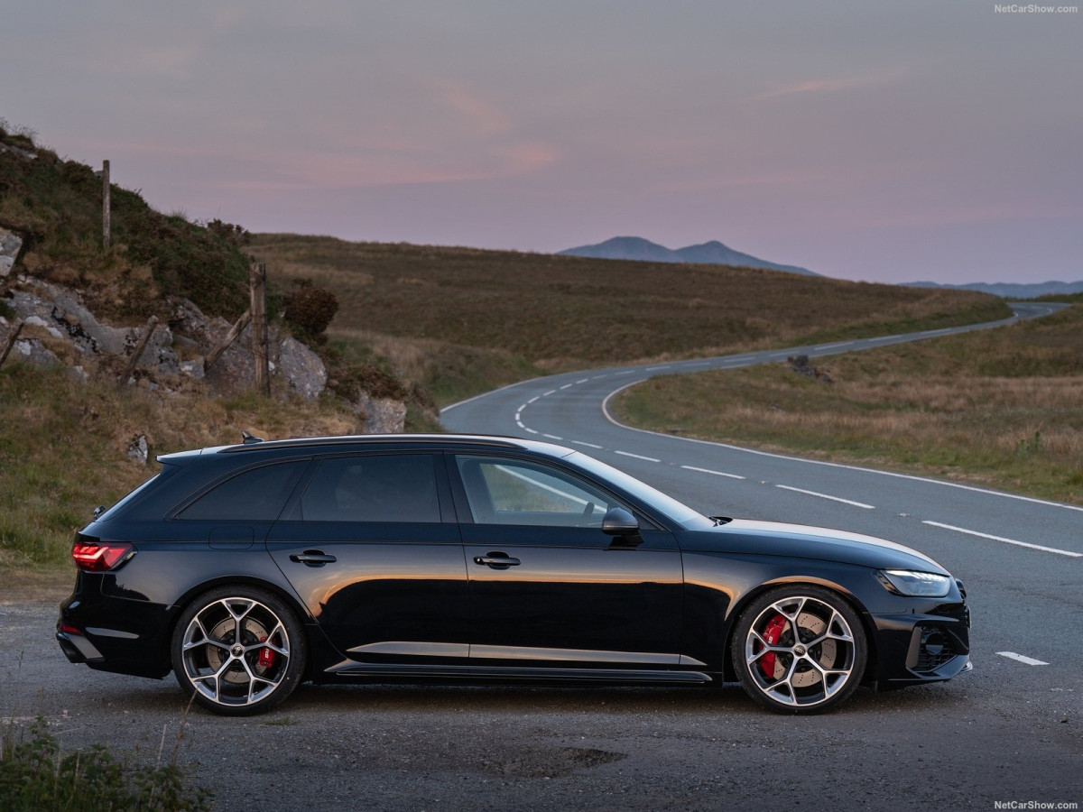 Audi RS4 Avant фото 210965