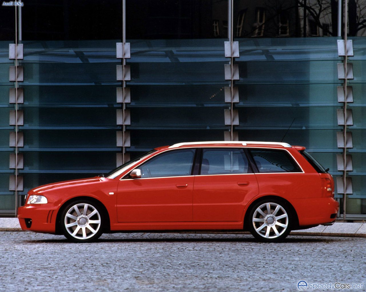 Audi RS4 Avant фото 3608