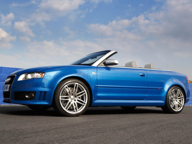 Audi RS4 Cabriolet фото