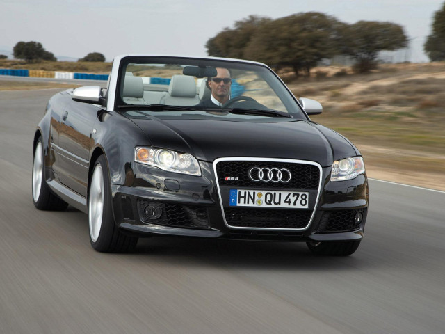 Audi RS4 Cabriolet фото