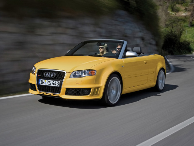 Audi RS4 Cabriolet фото