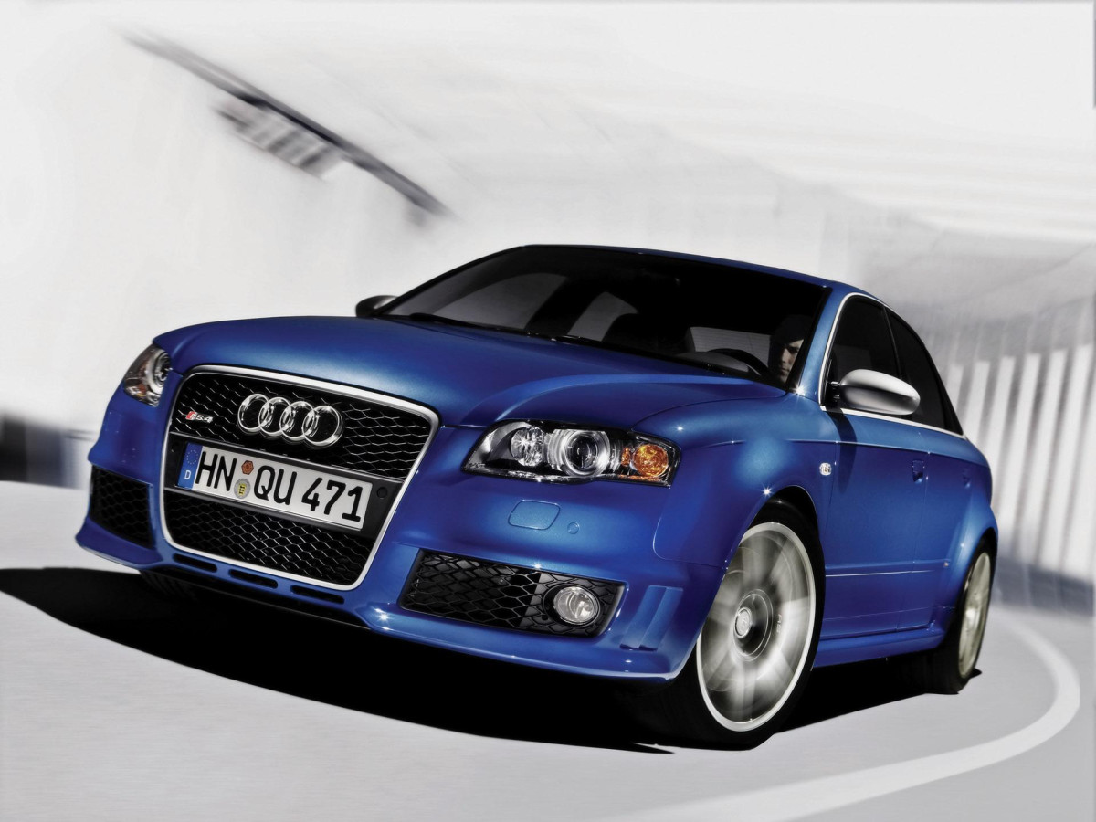 Audi RS4 фото 21800