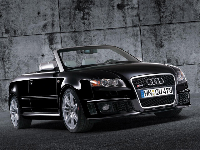 Audi RS4 фото