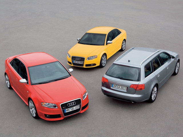 Audi RS4 фото