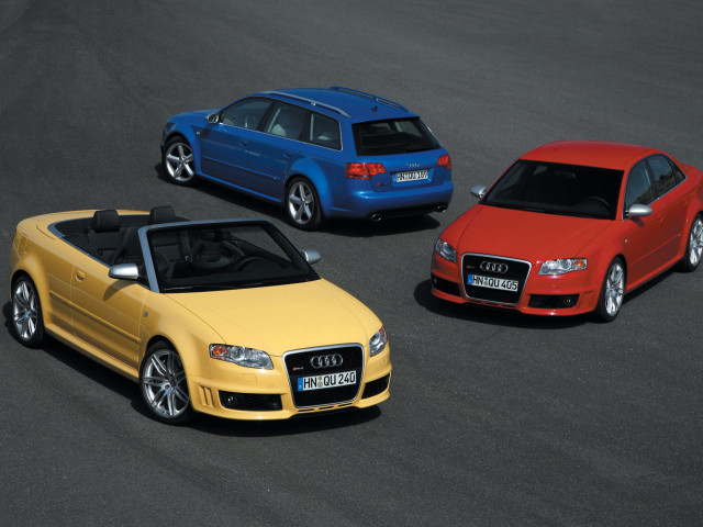 Audi RS4 фото