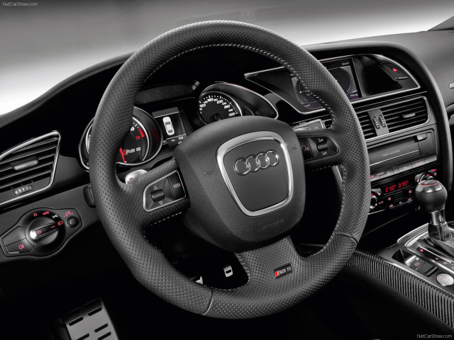 Audi RS5 фото