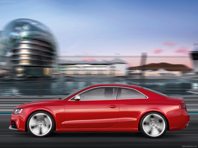 Audi RS5 фото