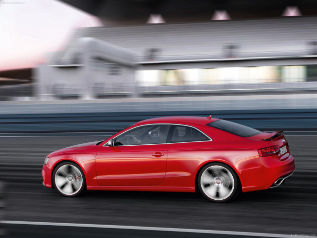 Audi RS5 фото