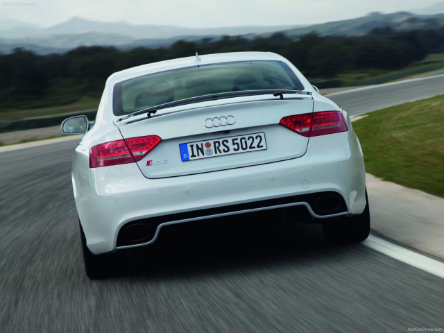 Audi RS5 фото