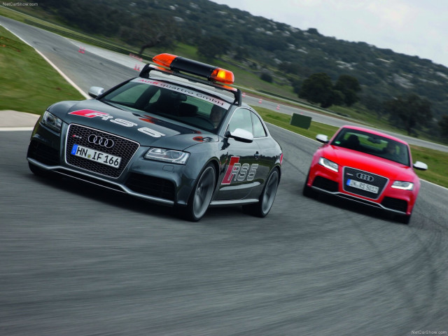 Audi RS5 фото