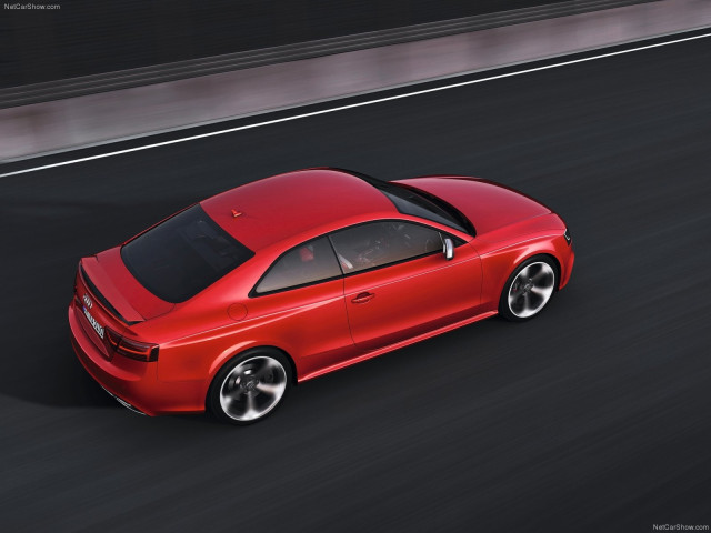 Audi RS5 фото