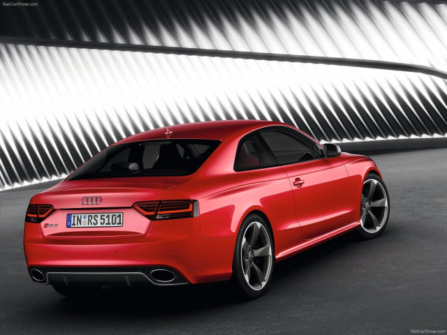 Audi RS5 фото