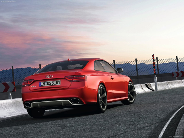 Audi RS5 фото