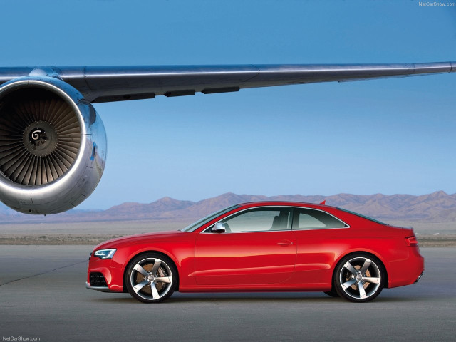 Audi RS5 фото