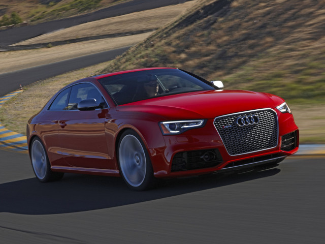 Audi RS5 фото