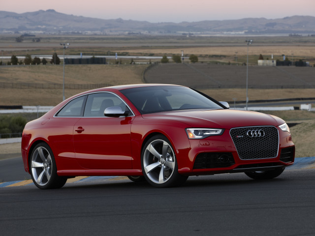 Audi RS5 фото