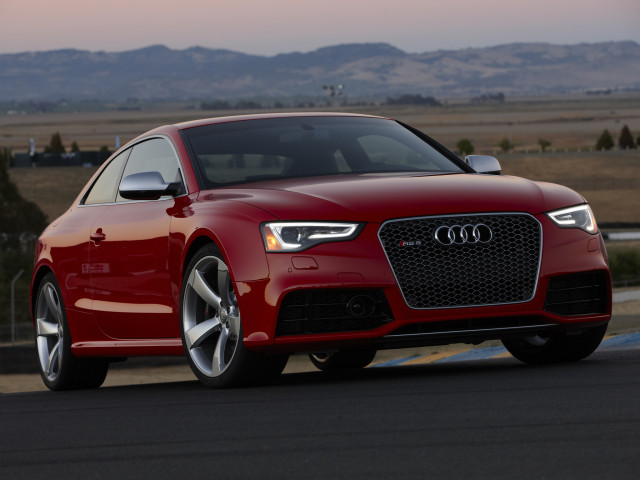 Audi RS5 фото