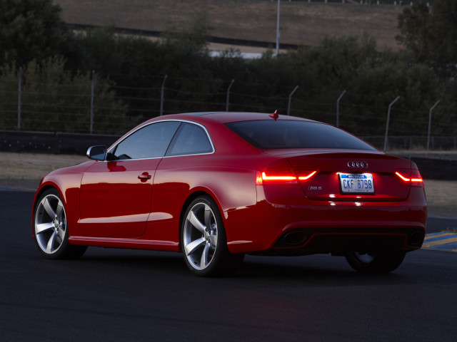 Audi RS5 фото