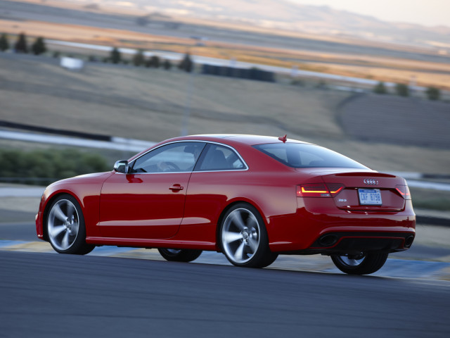 Audi RS5 фото
