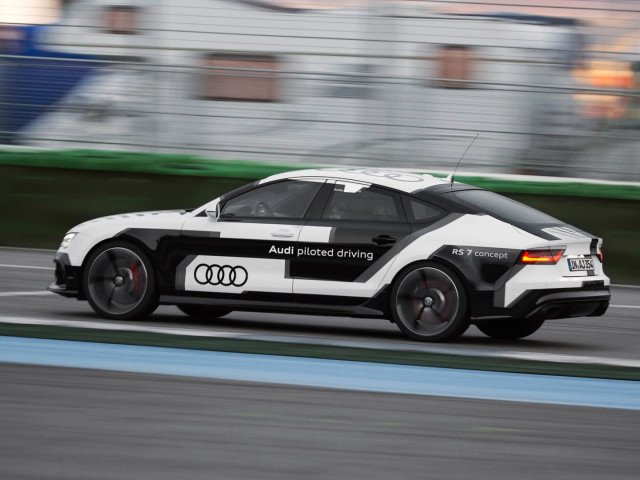 Audi RS7 Piloted Driving фото