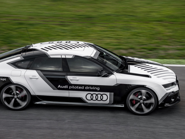 Audi RS7 Piloted Driving фото