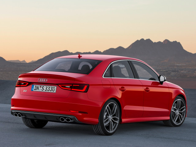 Audi S3 фото