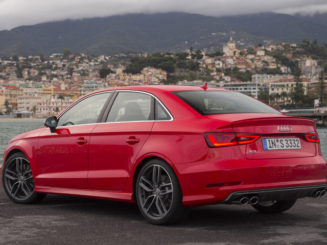 Audi S3 фото