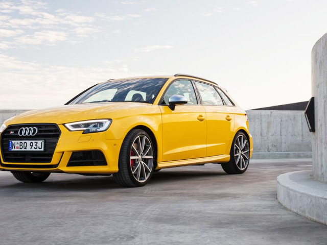 Audi S3 фото