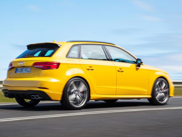 Audi S3 фото