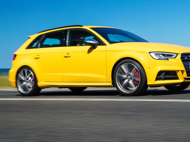 Audi S3 фото