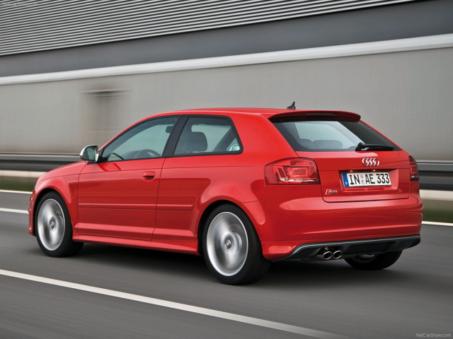 Audi S3 фото