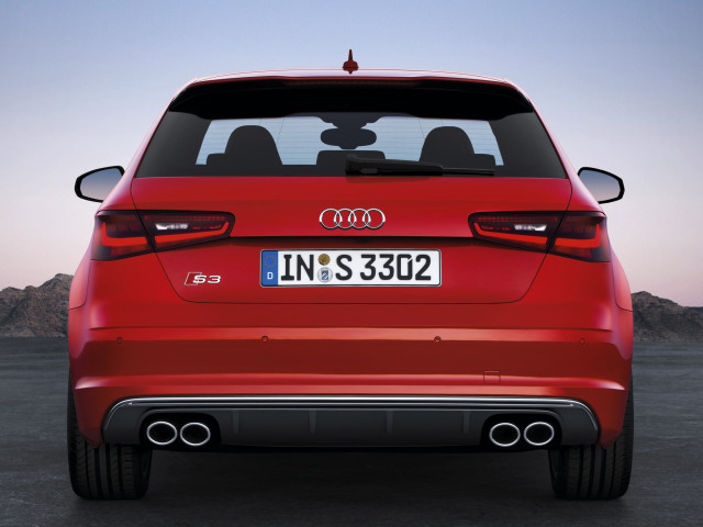 Audi S3 фото