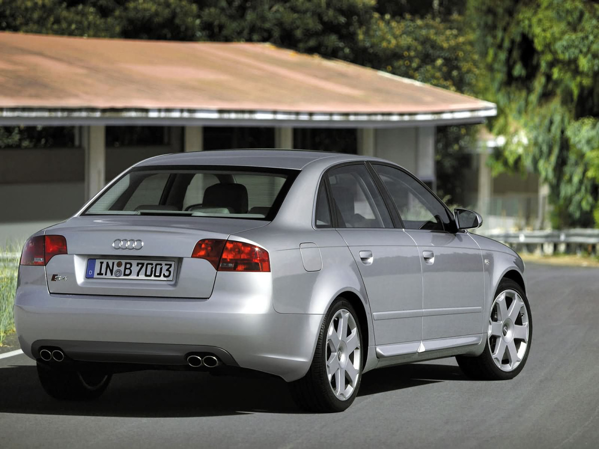 Audi S4 фото 11539