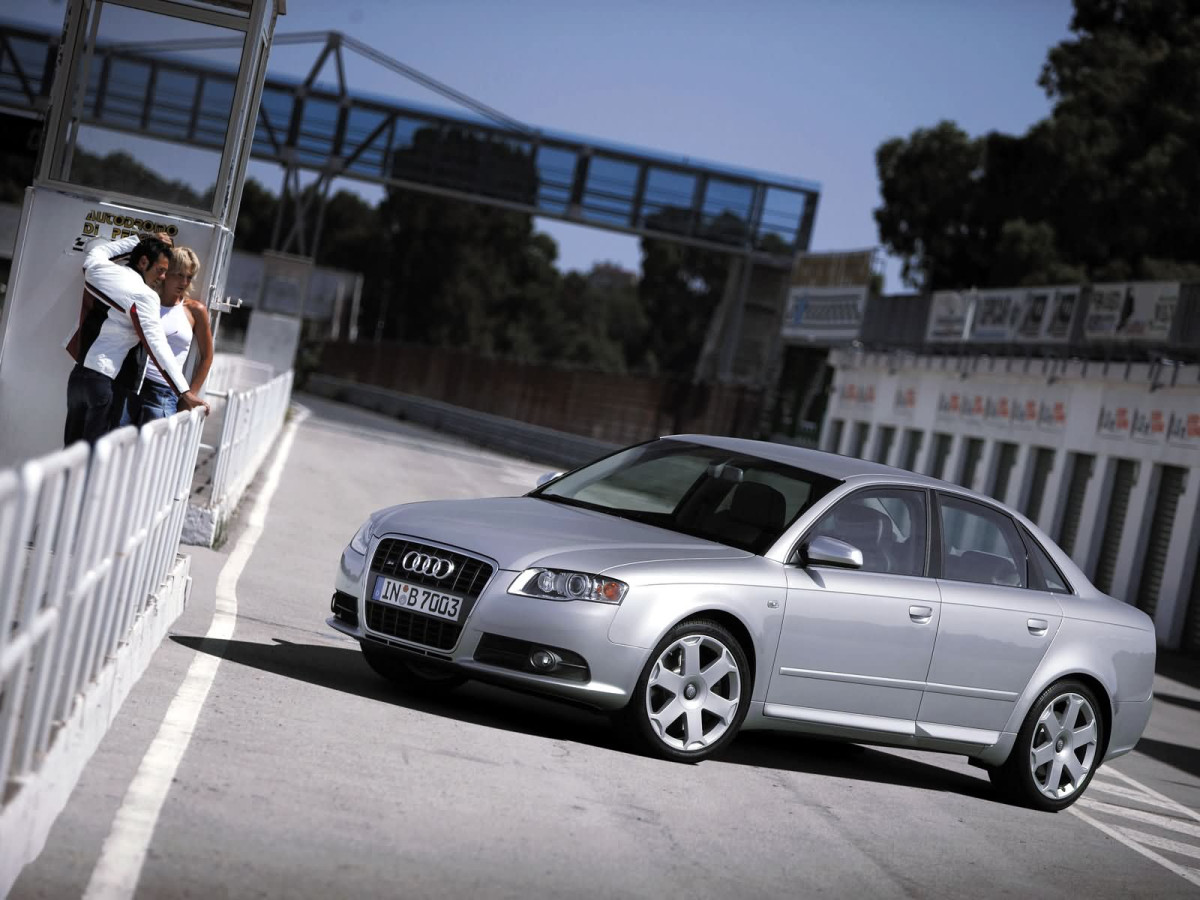 Audi S4 фото 11541