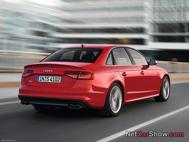 Audi S4 фото