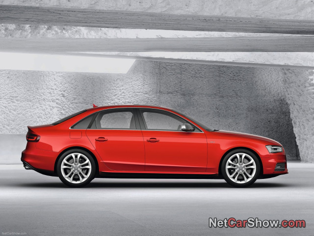 Audi S4 фото