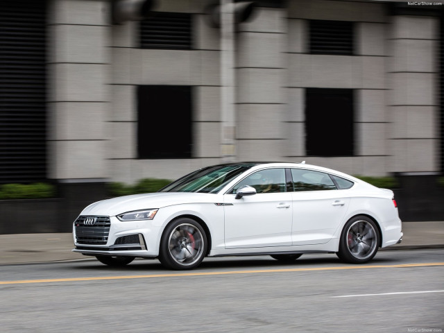 Audi S5 фото