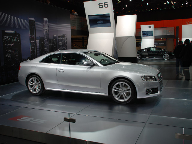 Audi S5 фото