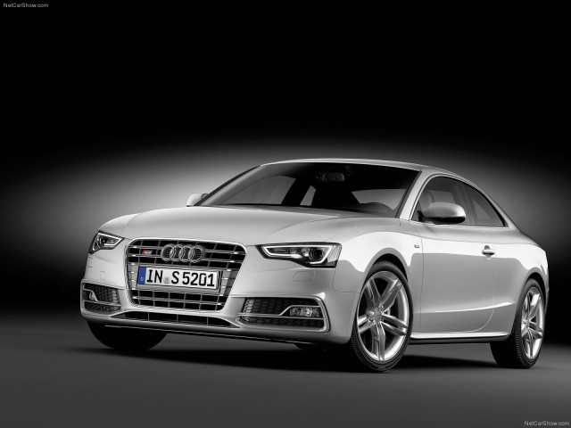 Audi S5 фото