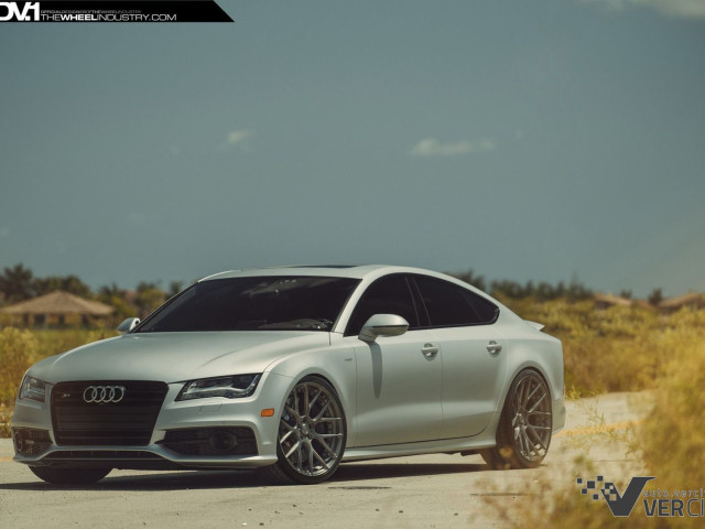 Audi S7 фото