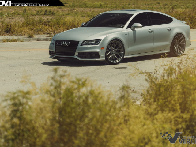 Audi S7 фото