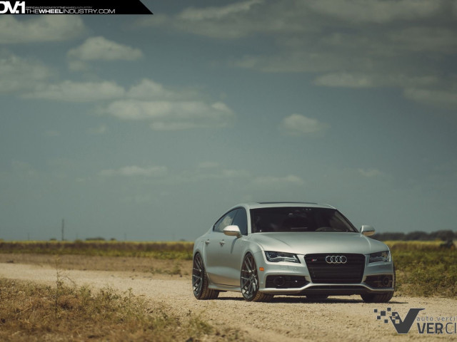 Audi S7 фото