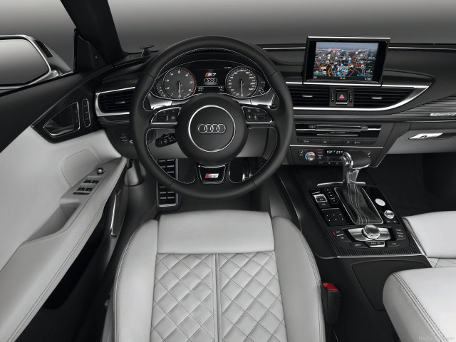 Audi S7 фото