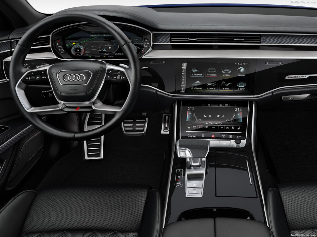 Audi S8 фото