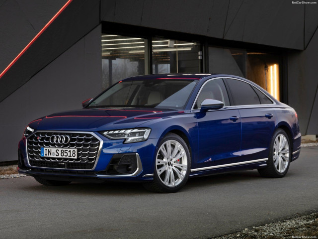 Audi S8 фото