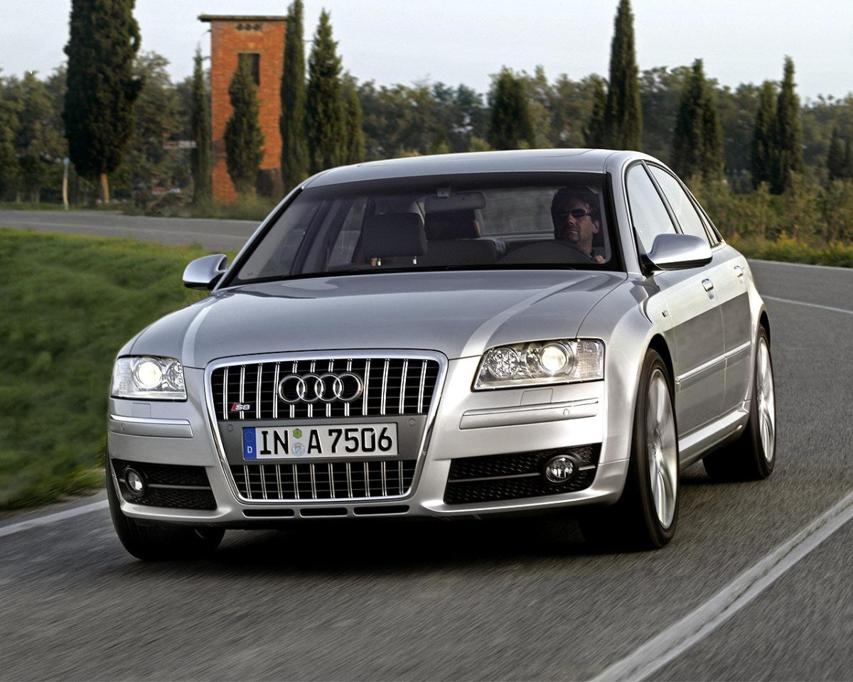 Audi S8 фото 29004